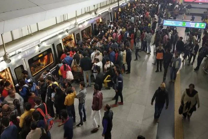 Pro-CAA-slogans-rised-on-delhi-metro Pro-cAA slogans rised on Delhi metro