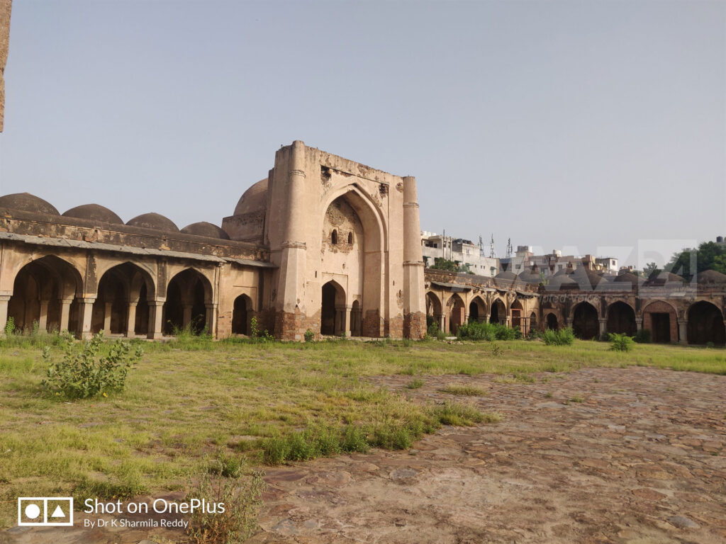 Begumpur Mosque- the crown of Tughlaq Era by Maqbul Tilangani