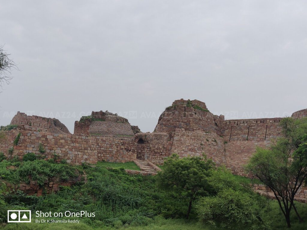 Tughlaqabad Fort - a landscape view