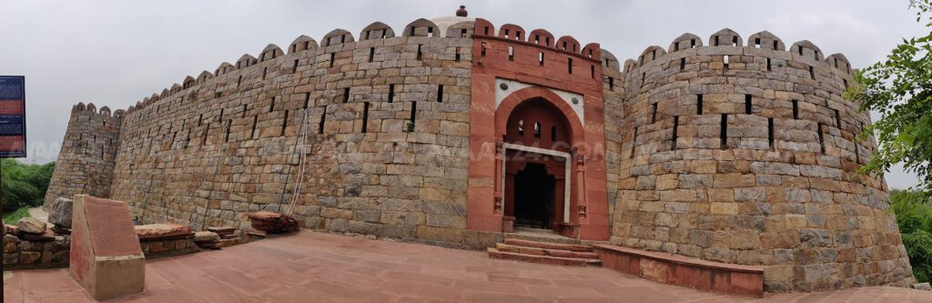 Darul Aman: the fortress tomb - Panoramic view