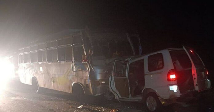betul district madhya pradesh suv car bus accident