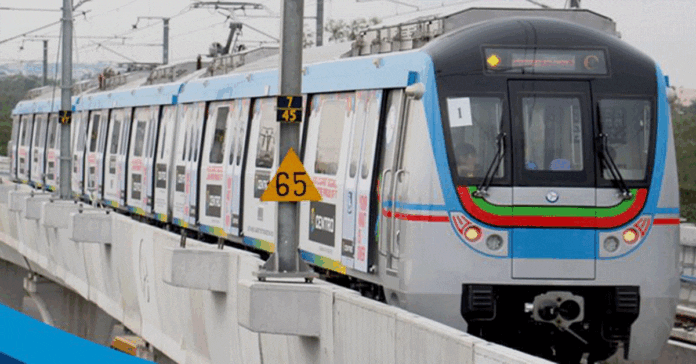 Hyderabad-metro-workers-demand-for-pay