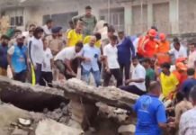two storey building collapsed in gujarat