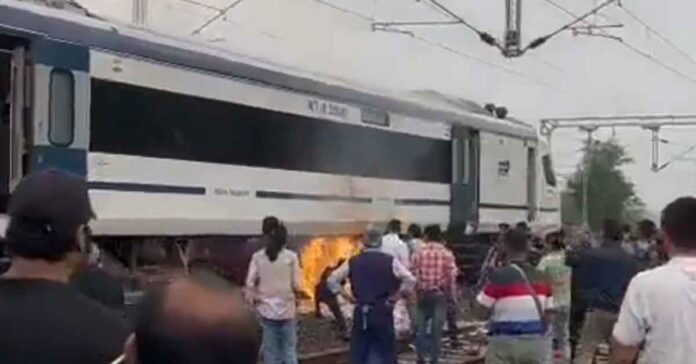 vande-bharat-express-train-fire