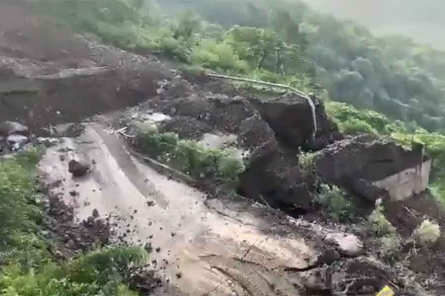 highway-washed-away-himachal-pradesh-landslide