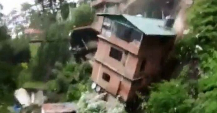 houses-collapsed-in-shimla